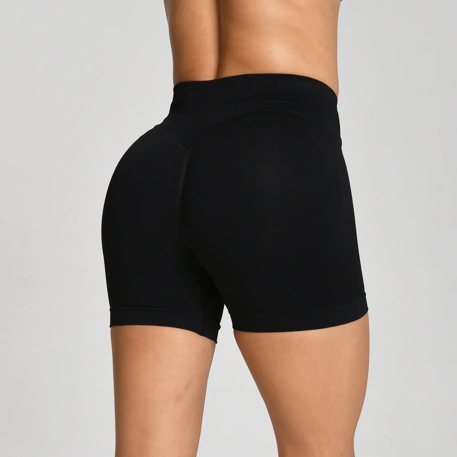 OUFALI Gym Shorts Impact 4.5" Women Workout Scrunch Butt Lifting Gym Seamless Shorts